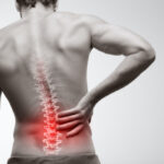 Dolor de espalda baja: Su significado espiritual y cómo lidiar con ello